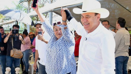 Gobernador Durazo entrega 2 mil 645 apoyos del programa Fortalecimiento Económico
