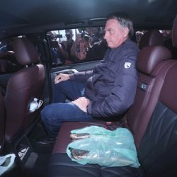 Bolsonaro, expresidente de Brasil, deberá usar un monitor electrónico de tobillo
