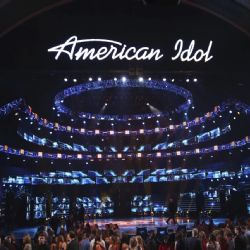 Un hombre asesina a la supervisora musical de "American Idol" y a su marido en Los Ángeles