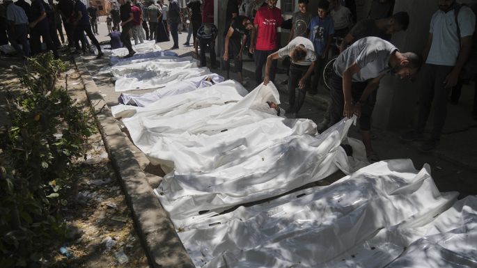 Ataques israelíes matan al menos a 73 personas durante reparto de ayuda en Gaza