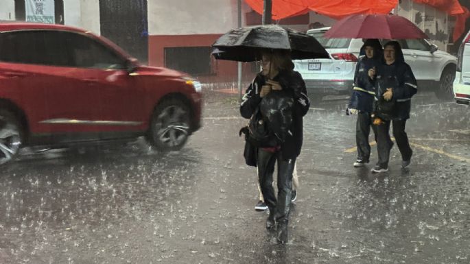 Monzón, inestabilidad atmosférica y humedad reforzarán lluvias este miércoles en casi 20 estados