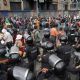 Policías evitan que la tercera manifestación contra la gentrificación llegara a embajada de EU