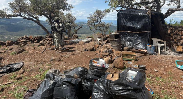 Desmantelan "narcocampamento" para reclutamiento forzado en Huejuquilla, Jalisco