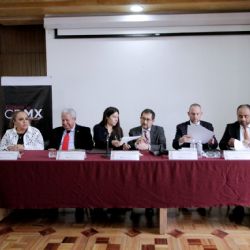 Restauranteros capitalinos firman convenio; buscan cumplimiento de normatividad