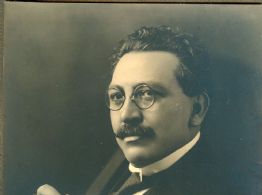 Inauguran exposición del poeta y diplomático Enrique González Martínez