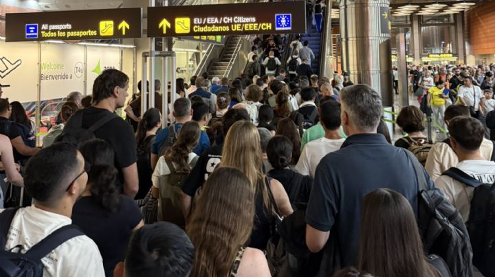 Reportan fallas y colapso en el Aeropuerto Internacional de Madrid