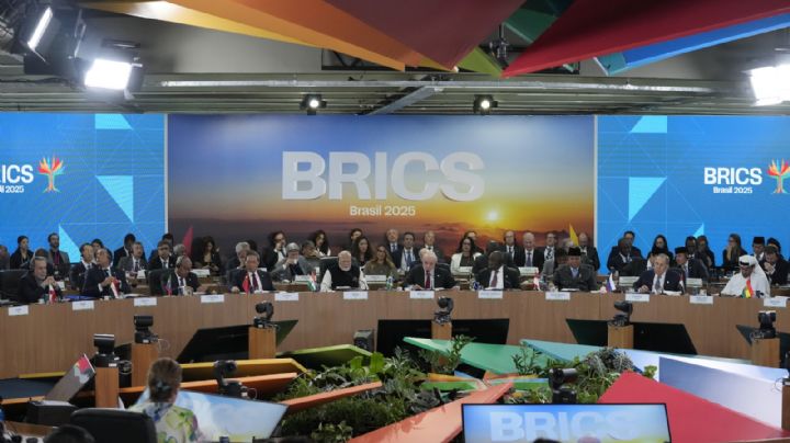 Bloque BRICS condena alza de aranceles en cumbre ensombrecida por tensiones en Oriente Medio