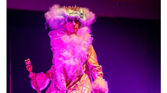 Muak, la obra de cabaret político que retrata la ambición empresarial de Ricardo Salinas Pliego
