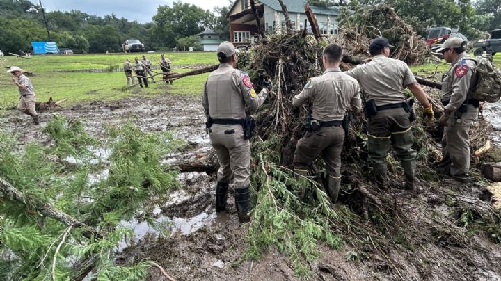 Aumentan a 80 los muertos por las inundaciones en Texas
