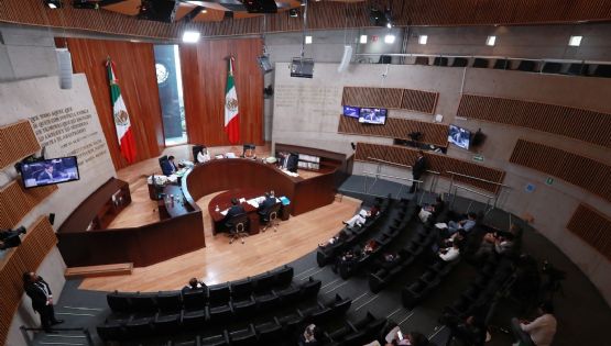 El poder de la pluma y la toga