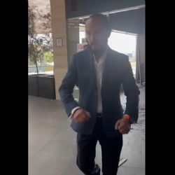 Graban despojo violento: científica y empresario austriaco denuncian abusos de los hermanos Kuri