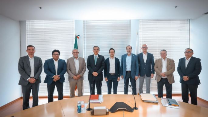 Gestiona gobernador de Tamaulipas, con Banobras, recursos para carreteras, puentes y Puerto del Norte