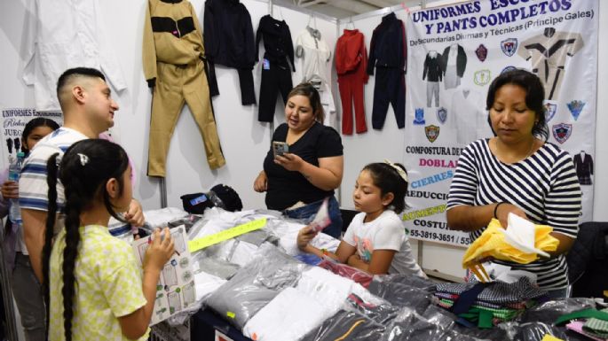 Regreso a clases se encarece 12.6% en México; impulsa compras de piratería y mercancía china