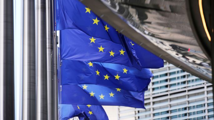 Trump advierte nuevos aranceles contra países con normas digitales que afecten a la tecnología de EU