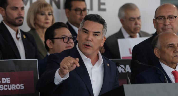 Moreno estalla contra Noroña por su casa de 12 mdp; lo llama "farsante" y "vividor profesional"