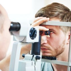 Exámenes oculares pueden detectar signos de Alzheimer antes de que aparezcan los síntomas