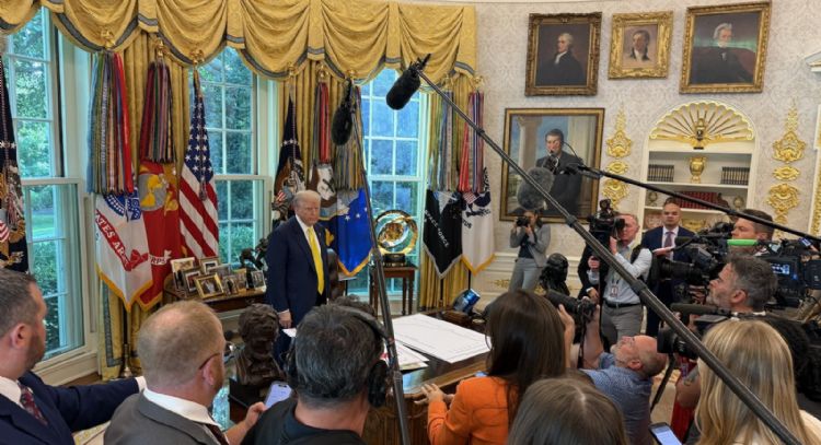 Trump amenaza con procesar a George Soros y a su hijo por su apoyo a protestas “violentas” en EU
