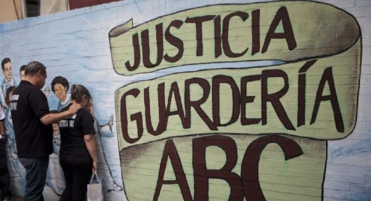 Activistas reportan arresto de propietaria de la Guardería ABC, quien se encontraba prófuga en EU