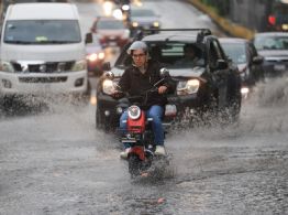 Lluvia provoca inundaciones y caída de árboles en al menos ocho alcaldías de la CDMX