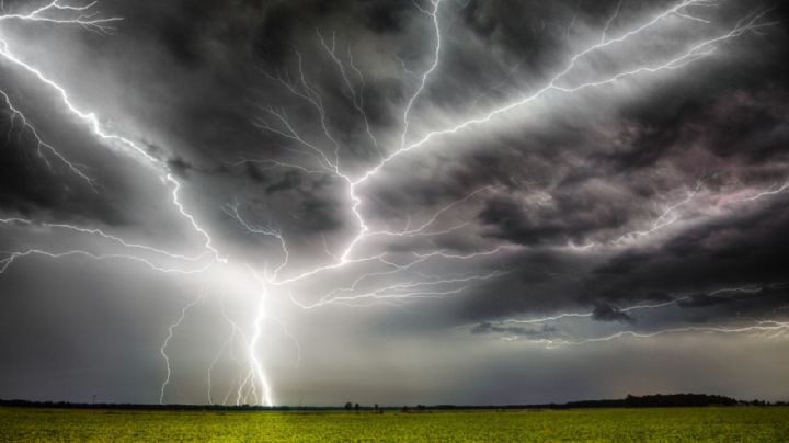 Qué es una alerta de "Tormenta Negra" y cuál es la situación meteorológica en México
