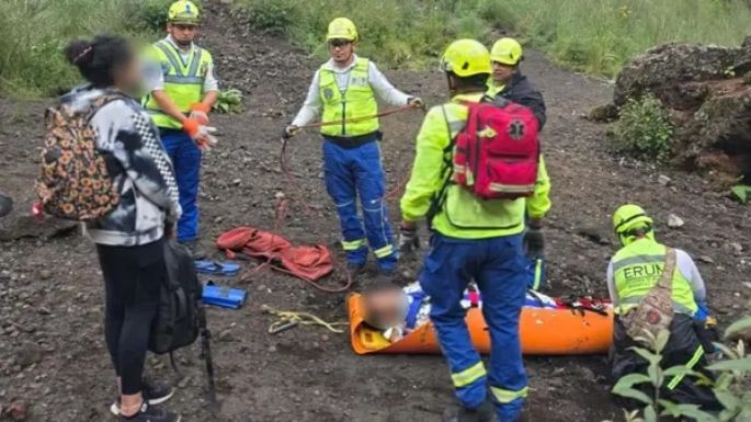 Rescatan a hombre que cayó al interior del cráter del volcán Xitle, ubicado en la alcaldía Tlalpan