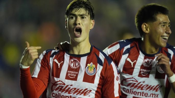 Las Chivas cortan mala racha con triunfo de 2-1 ante América en el Clásico Nacional