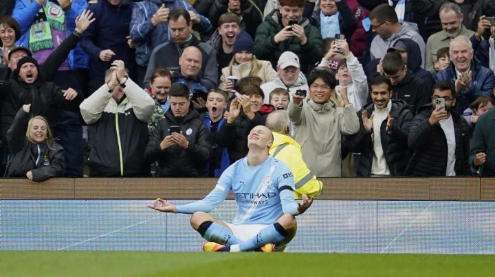 Manchester City golea 3-0 al United en la Premier League; Haaland anotó doblete