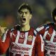 Las Chivas cortan mala racha con triunfo de 2-1 ante América en el Clásico Nacional