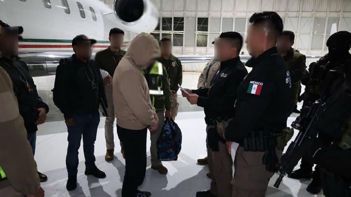 Bermúdez Requena llega a Toluca; cumplen orden de arresto en su contra (Video)