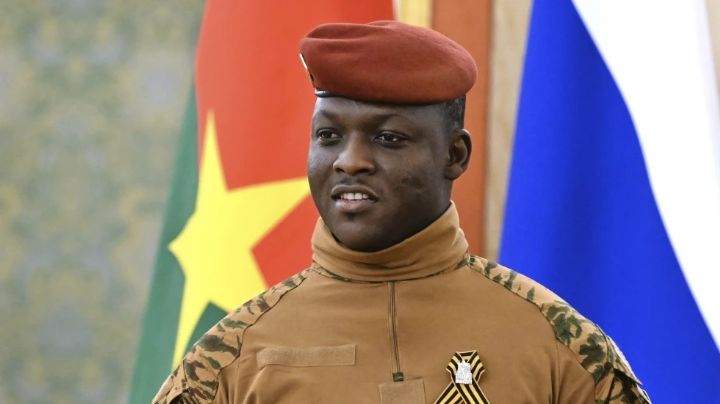 Burkina Faso prohíbe la homosexualidad con penas de prisión y multas para los infractores