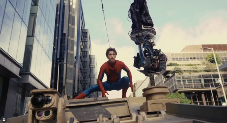 Tom Holland sufre conmoción cerebral en el set de Spider-Man