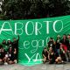 Feministas exigen al gobierno eliminar el delito de aborto en todo el país
