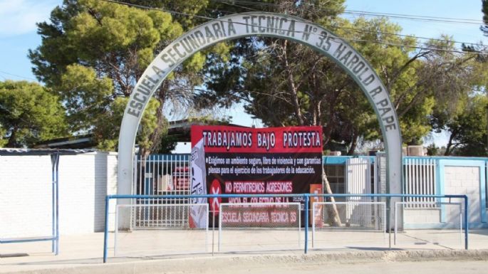 Denuncian otra agresión a maestros en secundaria de Coahuila; amenazan a alumnos de la UTT