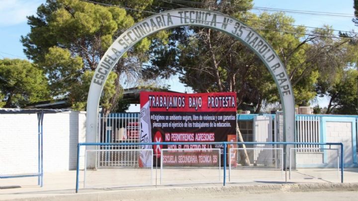 Denuncian otra agresión a maestros en secundaria de Coahuila; amenazan a alumnos de la UTT