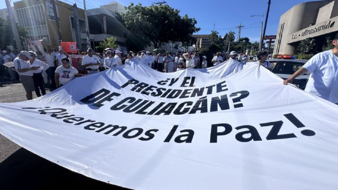 Marchan en Culiacán contra escalada de violencia en la entidad