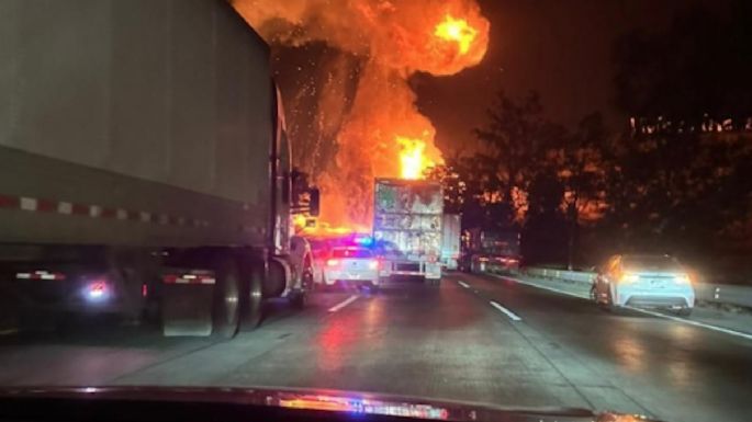 Explota y se incendia pipa de gas en la México-Querétaro; cierra la autopista en ambos sentidos (Video)