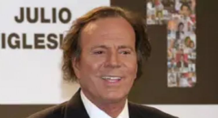 Fiscalía investiga denuncia por agresión sexual contra el cantante Julio Iglesias