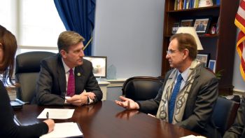 Demócratas presentan iniciativa para impedir “guerra” de Trump contra cárteles en México