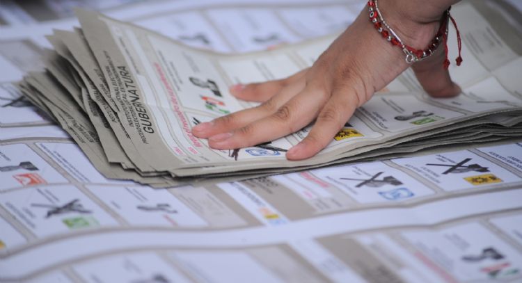 Alertan por la configuración de “un peligroso escenario para la democracia" en Mexico