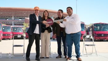 Gobernador Durazo moderniza flota de transporte en Hermosillo y sin aumento a tarifa