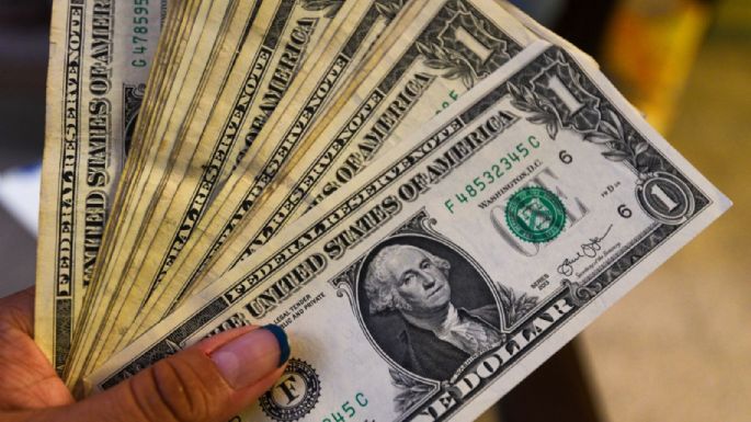 Peso pierde mientras aumenta la tensión entre Trump y Europa por Groenlandia