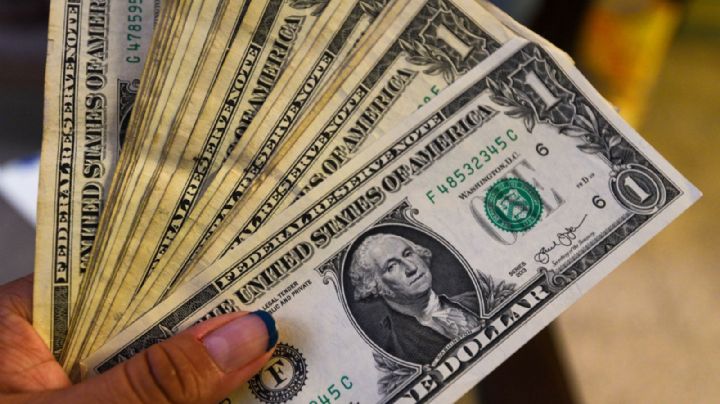 Peso gana en medio de confrontación de Estados Unidos y Canadá