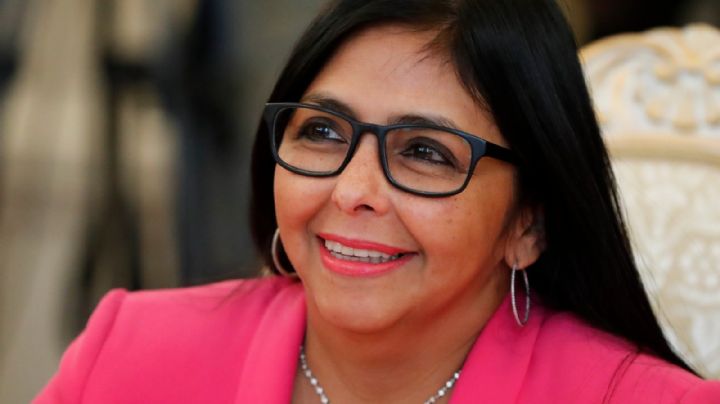 Destituye Delcy Rodríguez a testaferro de Maduro investigado en México