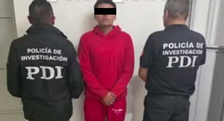 Joven de 18 años envió por error video a su madre donde asesinó a un hombre: ella lo denunció