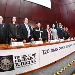 Aplican exámenes a jueces electos y quienes reprueben... no serán sancionados