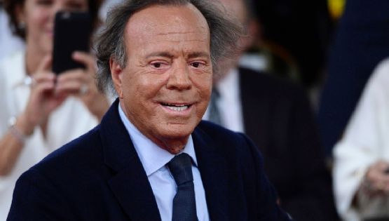 Fiscalía de España archiva denuncia contra Julio Iglesias por abuso sexual y trata
