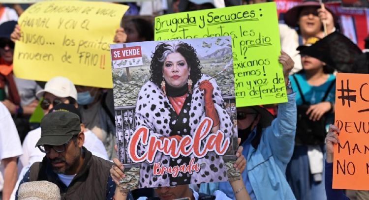 Nueva marcha animalista: comparan a Brugada con Cruella de Vil y “pasan lista” a víctimas (Video)