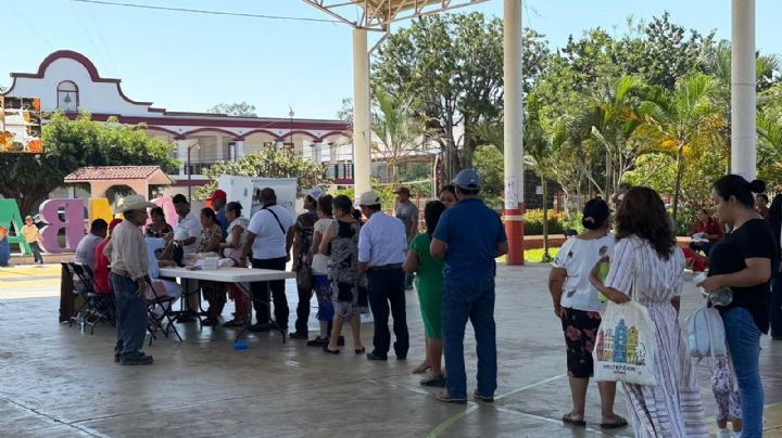 Detienen a seis funcionarios durante la consulta de revocación de mandato de Salomón Jara