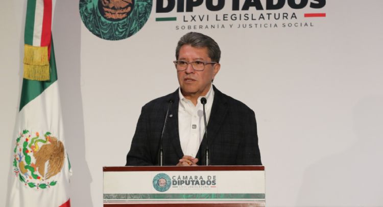 Monreal aplaude a ministros de la SCJN por devolver camionetas blindadas