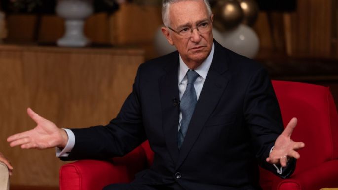 Grupo Salinas paga al SAT para “dar vuelta a la página”, pero advierte que seguirá pugna contra 4T